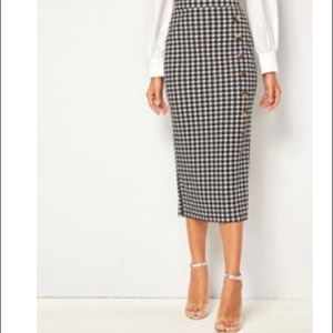 MIDI Gangnam Style MIDI skirt with Buttons